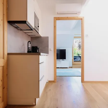 Charmantes Einfamilienhaus Appartement *