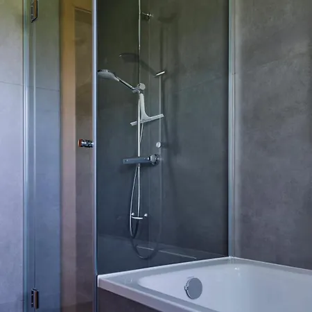 Charmantes Einfamilienhaus דירה